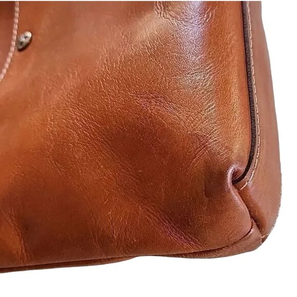 Patricia Nash Leather Shoulder Bag Gorgeous cognac colored leather with an adjus - Picture 6 of 11